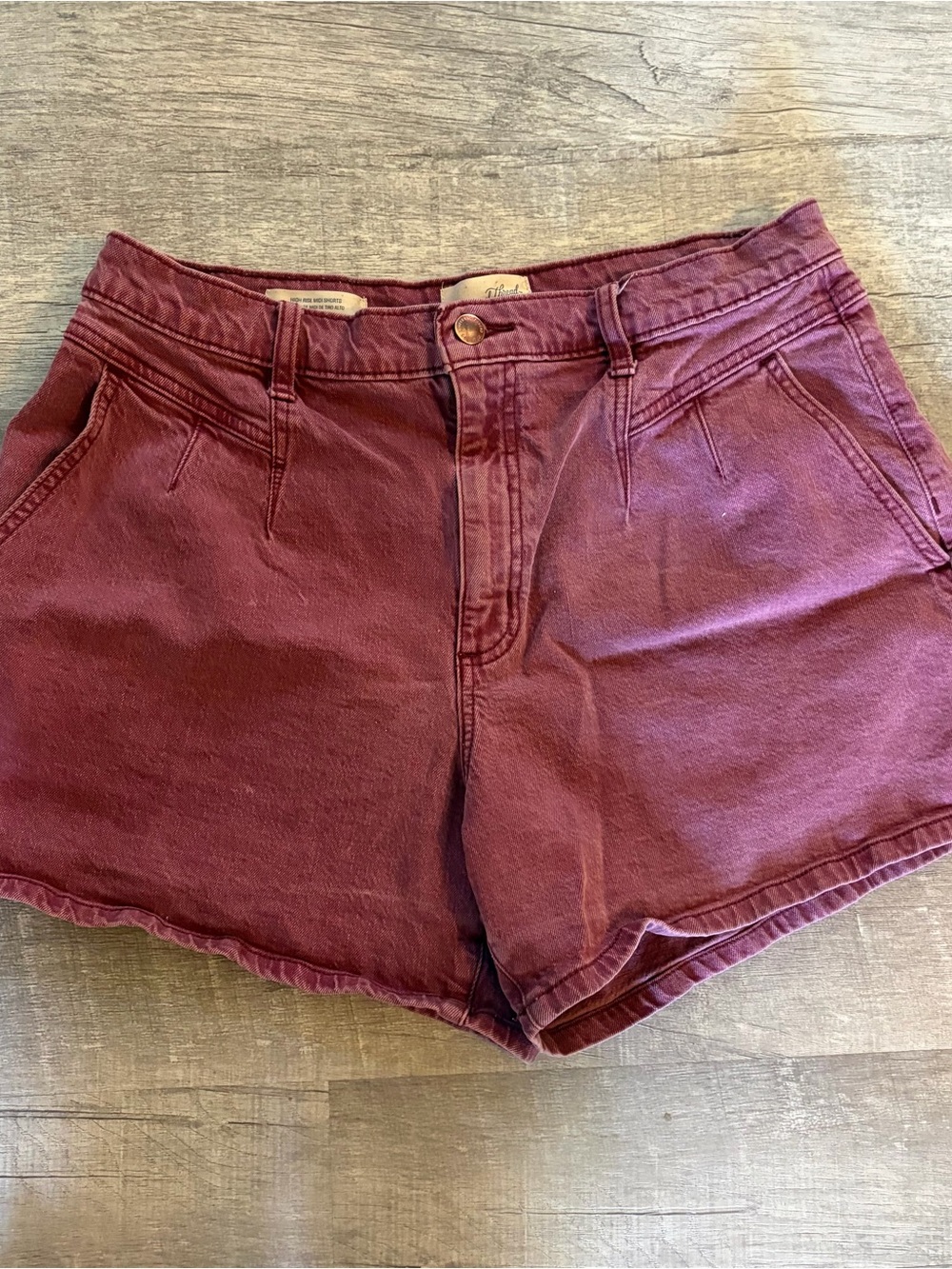 Universal Thread High Waist Wine-Colored Shorts